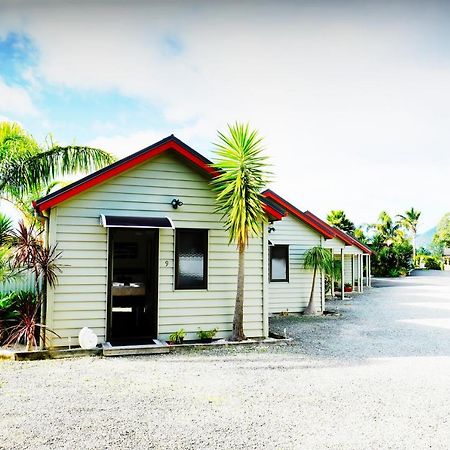 Tairua Shores Motel Exteriör bild